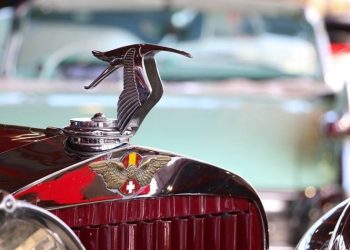 Assurances voitures de collection : quelles sont les meilleures options pour votre bijou vintage ?