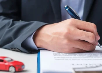 Quand votre assureur auto modifie votre contrat : ce que vous devez absolument savoir