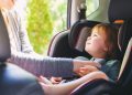 Transporter des enfants en voiture : ce que votre assurance auto doit couvrir