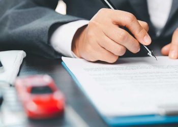 Comment rebondir après une résiliation d’assurance auto : guide pratique