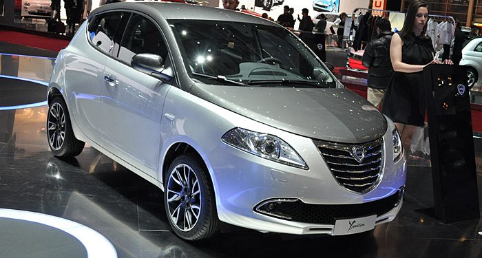 découvrez les meilleures options d'assurance pour votre lancia ypsilon, alliant protection optimale et tarifs compétitifs. protégez votre véhicule avec une couverture adaptée à vos besoins et bénéficiez d'une tranquillité d'esprit sur la route.