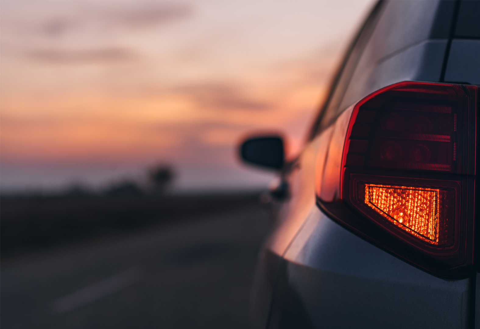 découvrez comment résilier votre assurance auto facilement et rapidement. suivez nos conseils pour éviter les erreurs et maîtriser les démarches nécessaires à la résiliation de votre contrat d'assurance automobile.