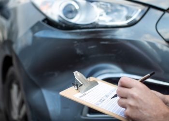 découvrez comment gérer efficacement les frais de réparation automobile et l'assurance. retrouvez des conseils pratiques pour réduire vos coûts, choisir la bonne couverture et éviter les surprises financières lors de la maintenance de votre véhicule.