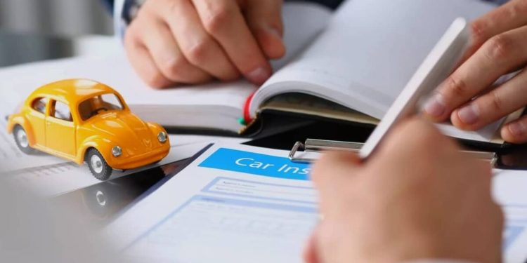 découvrez l'assurance auto au kilomètre, une solution économique adaptée à votre usage réel, pour payer votre assurance en fonction des kilomètres parcourus.