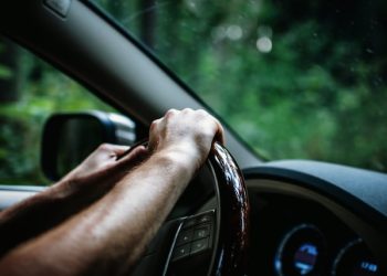 trouvez une assurance auto pas chère en ligne, rapide et sécurisée, adaptée à vos besoins pour protéger votre véhicule au meilleur prix.