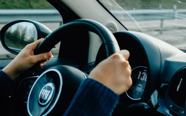 découvrez si vous payez trop cher votre assurance auto en 2025 et apprenez à optimiser votre contrat pour faire des économies.