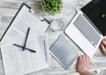 découvrez comment la hausse de l'assurance habitation en 2025 influence les prix des voitures et préparez-vous aux changements à venir.