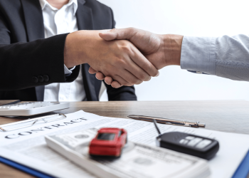 obtenez un devis d'assurance auto personnalisé pour votre voiture électrique. comparez les offres et trouvez la meilleure couverture au meilleur prix.