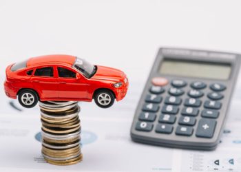 découvrez les principaux facteurs qui entraîneront une hausse des coûts d'assurance auto et habitation d'ici 2026 et comment mieux préparer votre budget.