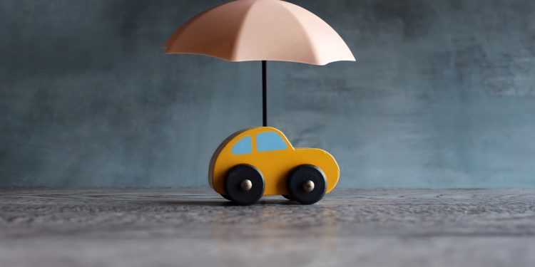 découvrez comment renégocier vos primes d'assurance auto pour bénéficier de meilleures offres et économiser sur votre contrat.