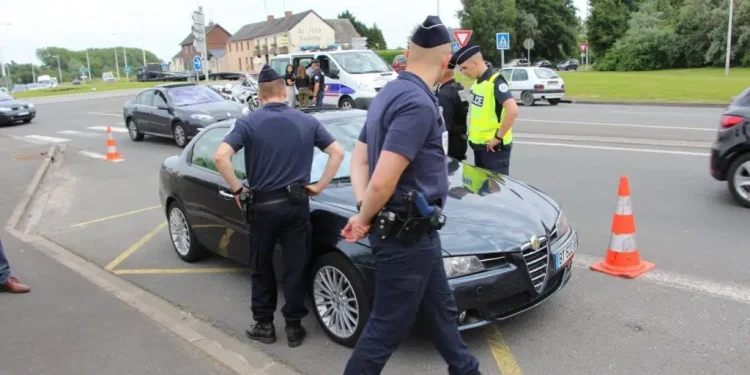 découvrez les sanctions encourues en cas d'absence d'assurance obligatoire et comment éviter ces pénalités légales.