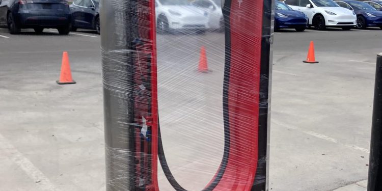 découvrez les enjeux du conflit entre tesla et le régulateur californien, et comment cette confrontation influence l'avenir de l'industrie automobile électrique en californie.