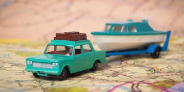 assurance auto : découvrez si vous faites partie des français qui paient un tarif plus élevé et comment optimiser votre contrat pour économiser.