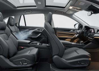 découvrez notre comparatif des équipements auto incontournables pour améliorer votre confort de conduite. choisissez les meilleurs accessoires pour un voyage agréable et sécurisé.